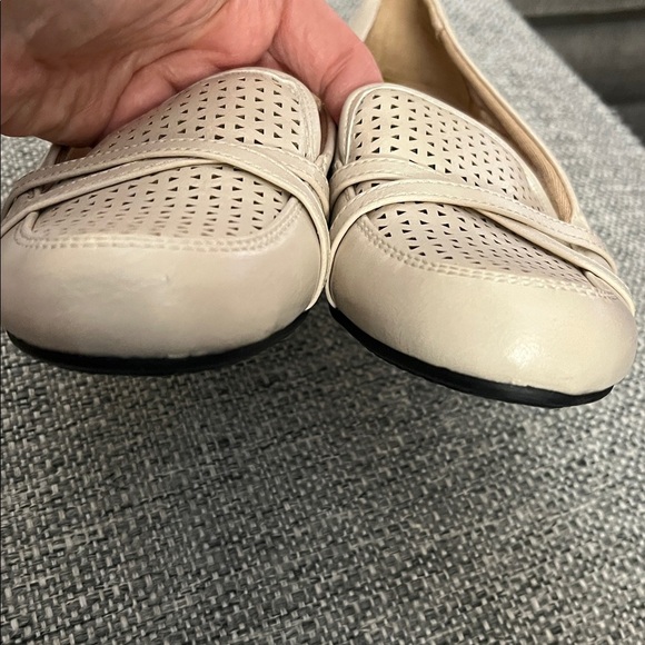 Life Stride Simply Comfort Women's Dana cream Loafers NEW - Picture 6 of 8